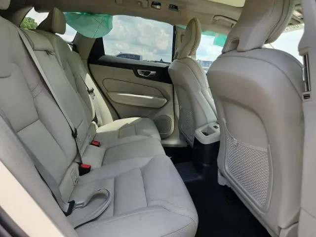 2022 VOLVO XC60 T8 RECHARGE INSCRIPTION  