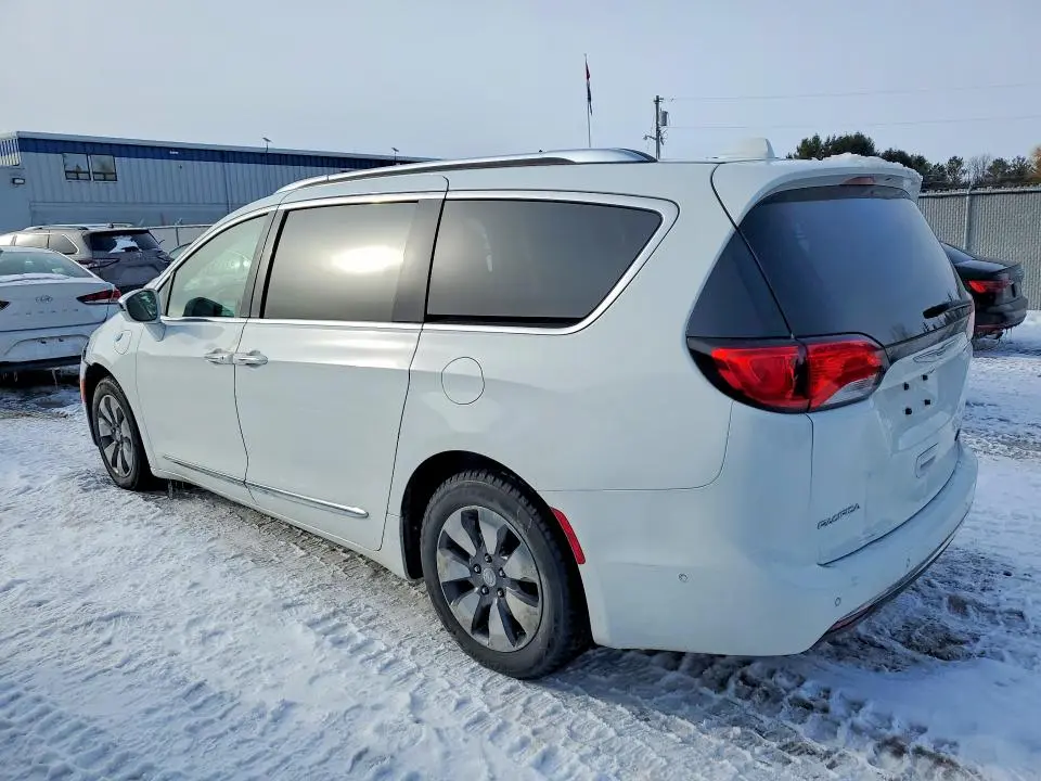 2018 CHRYSLER PACIFICA HYBRID LIMITED  