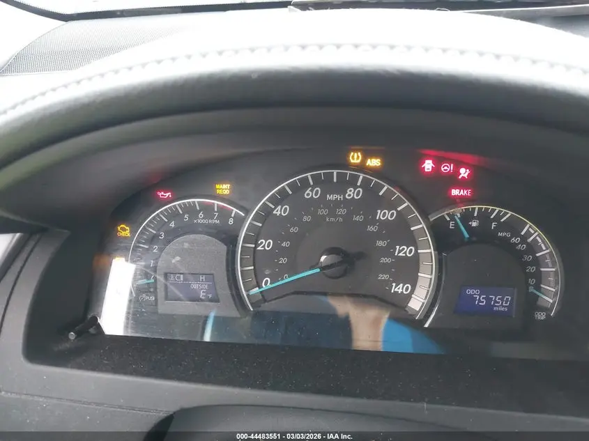 2012 TOYOTA CAMRY SE