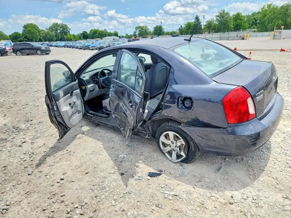 2010 HYUNDAI ACCENT GLS  
