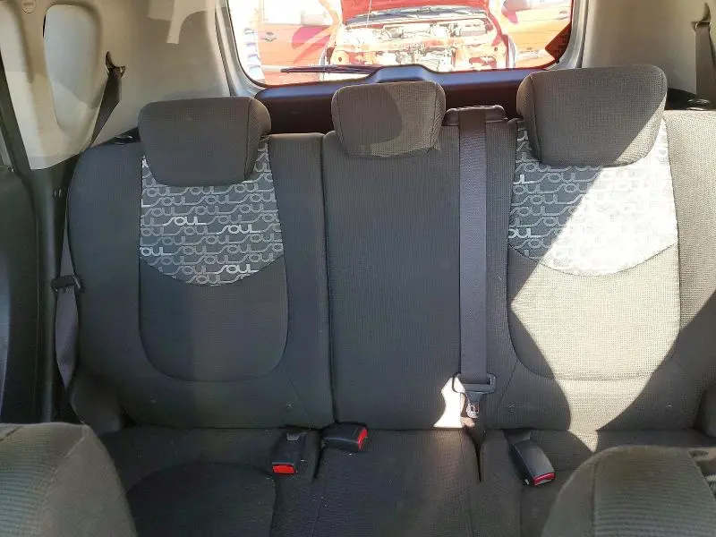 2010 KIA SOUL +  