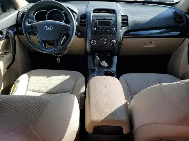 2011 KIA SORENTO BASE  