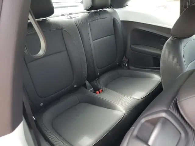 2016 VOLKSWAGEN BEETLE SE