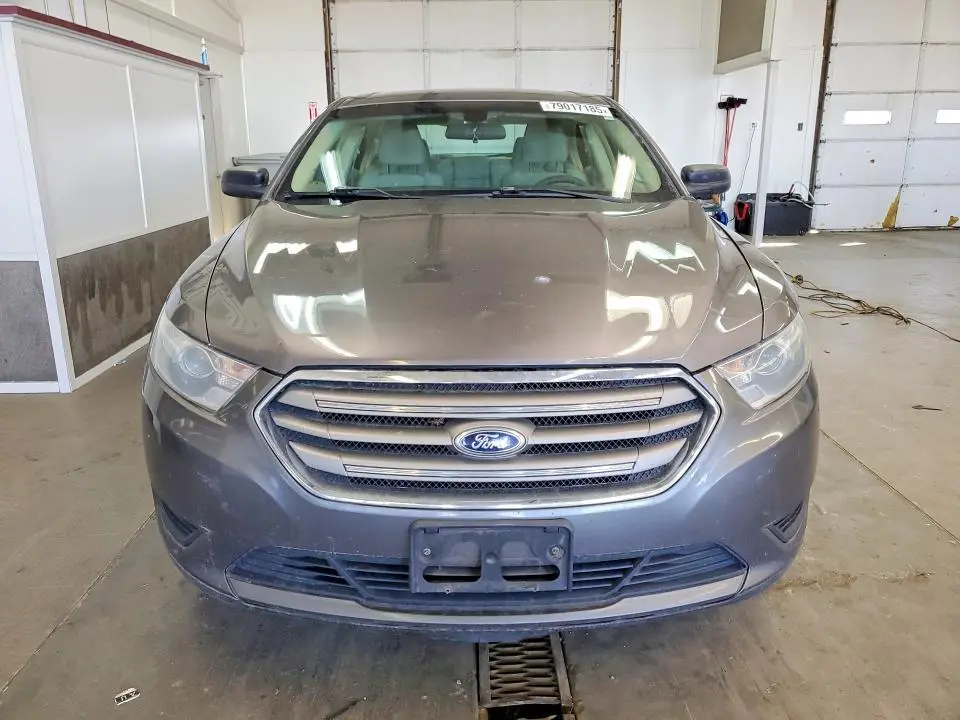 2013 FORD TAURUS SE  