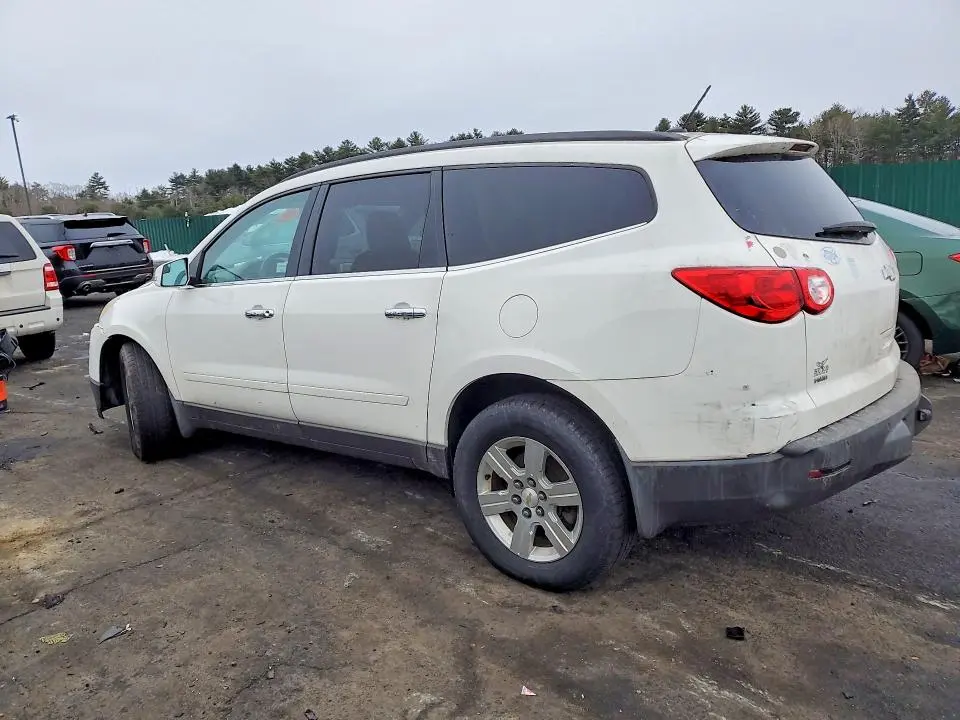 2010 CHEVROLET TRAVERSE LT  