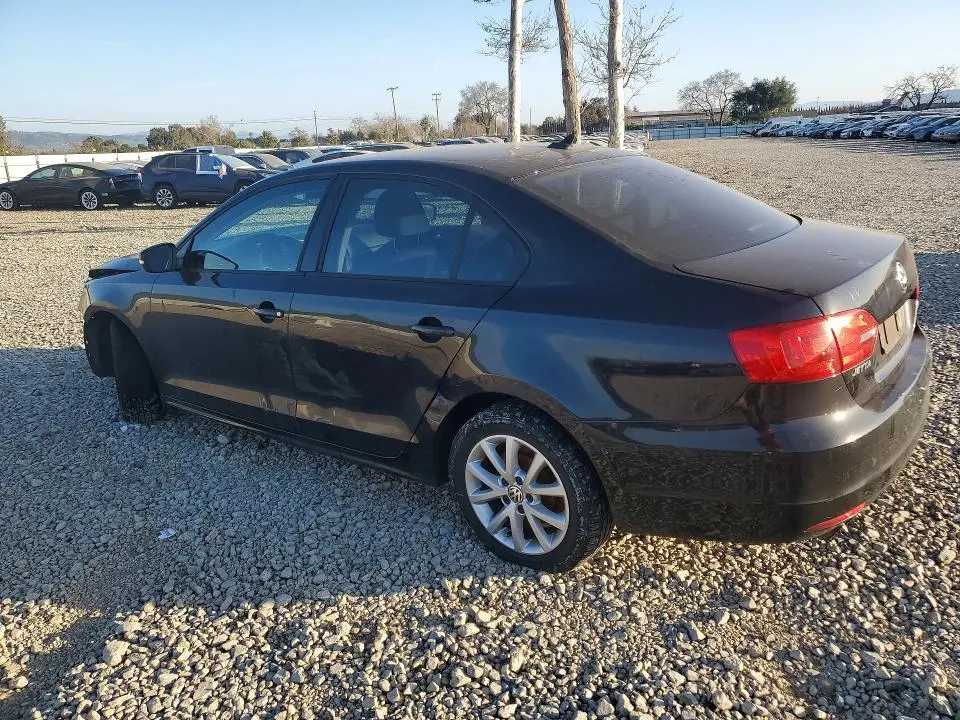 2012 VOLKSWAGEN JETTA SE  