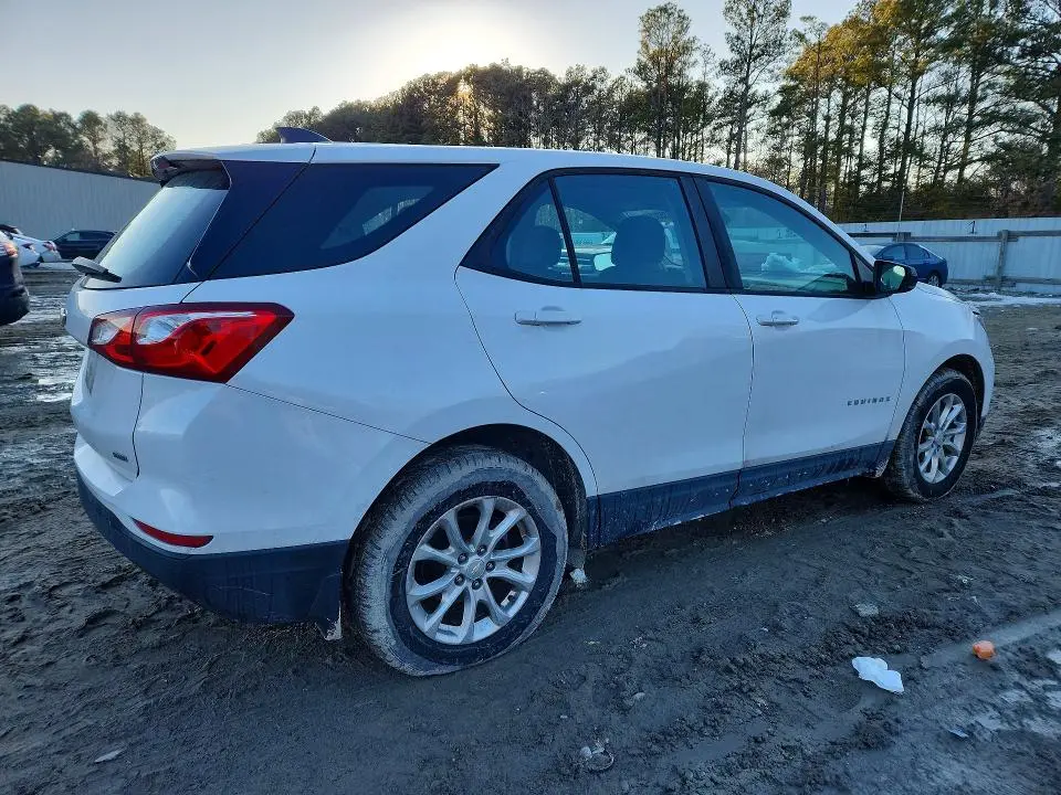 2020 CHEVROLET EQUINOX LS  