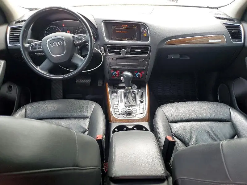 2010 AUDI Q5 PREMIUM PLUS  