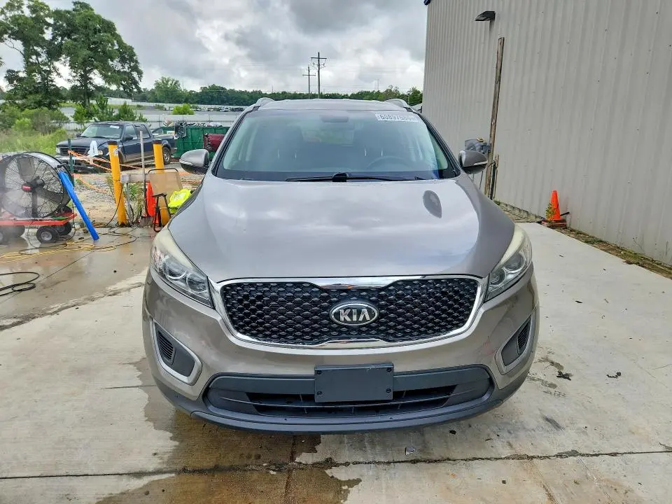 2016 KIA SORENTO LX  