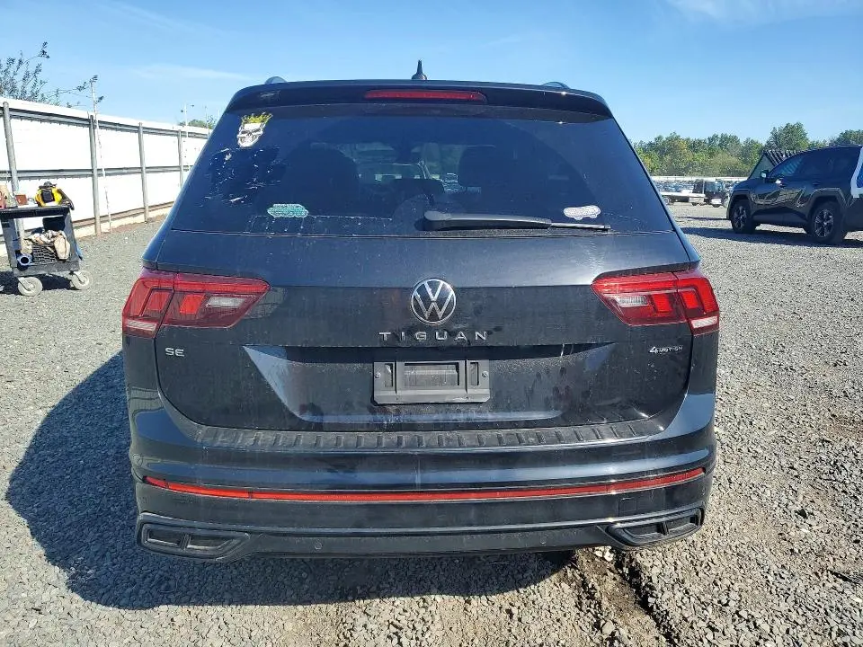 2023 VOLKSWAGEN TIGUAN SE R-LINE BLACK  
