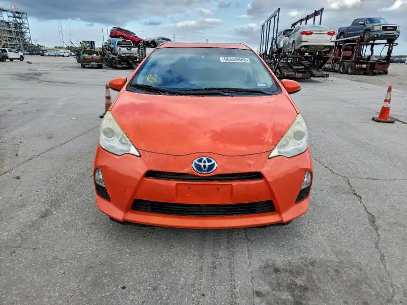 2014 TOYOTA PRIUS C THREE  