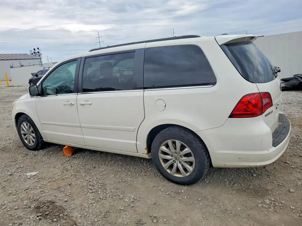 2012 VOLKSWAGEN ROUTAN SE  