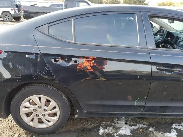 2018 HYUNDAI ELANTRA SE  