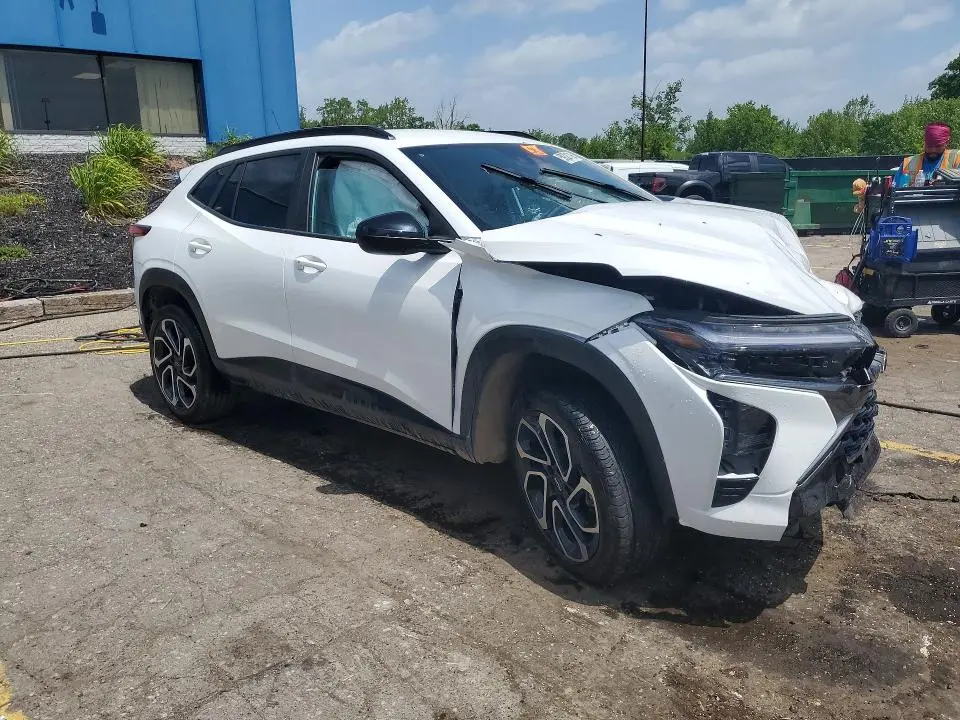 2025 CHEVROLET TRAX 2RS  