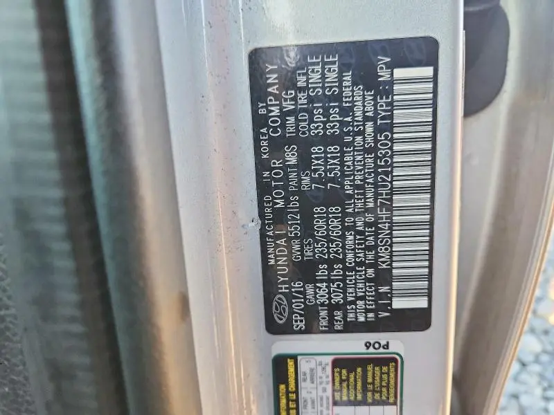 2017 HYUNDAI SANTA FE SE  