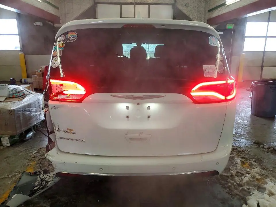 2020 CHRYSLER PACIFICA TOURING L  