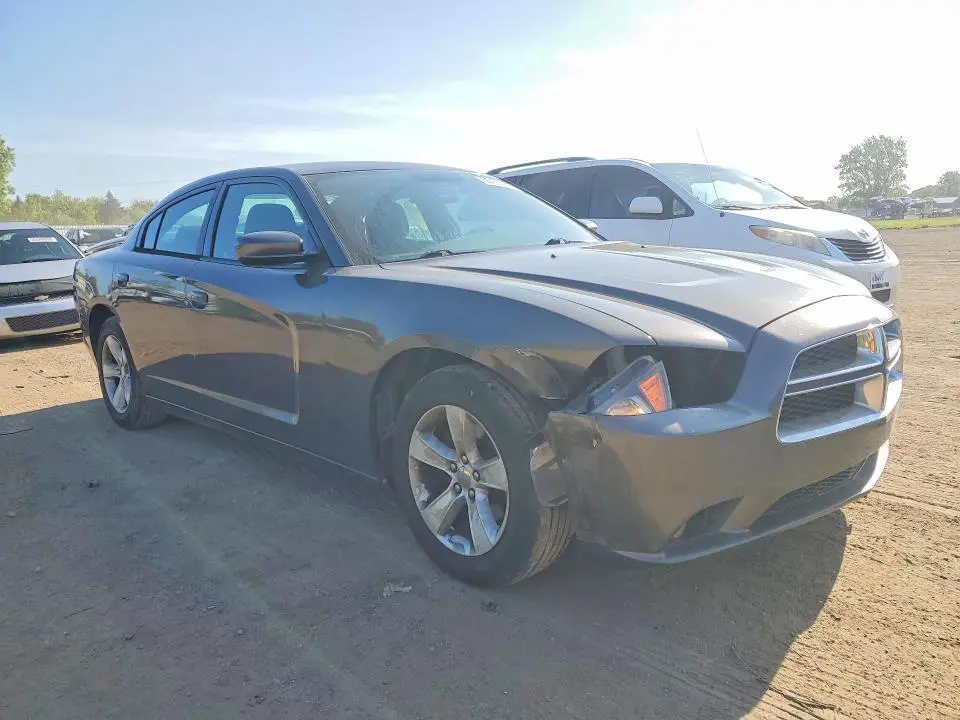 2013 DODGE CHARGER SXT  