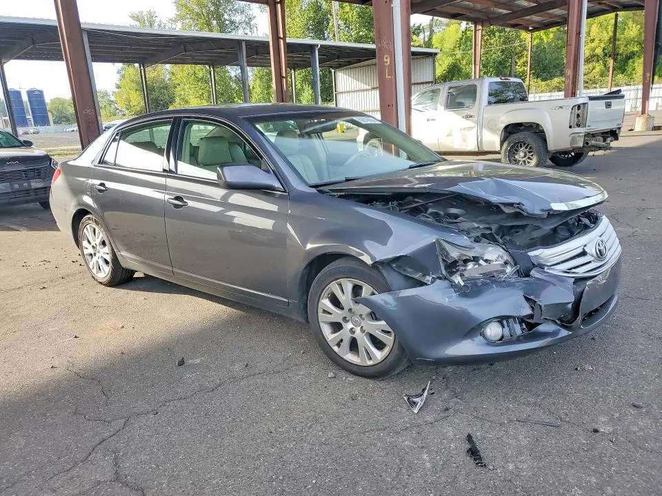 2010 TOYOTA AVALON XLS  