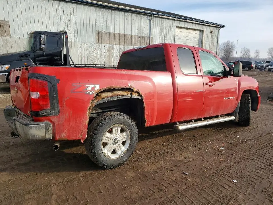 2011 CHEVROLET SILVERADO K1500 LT  