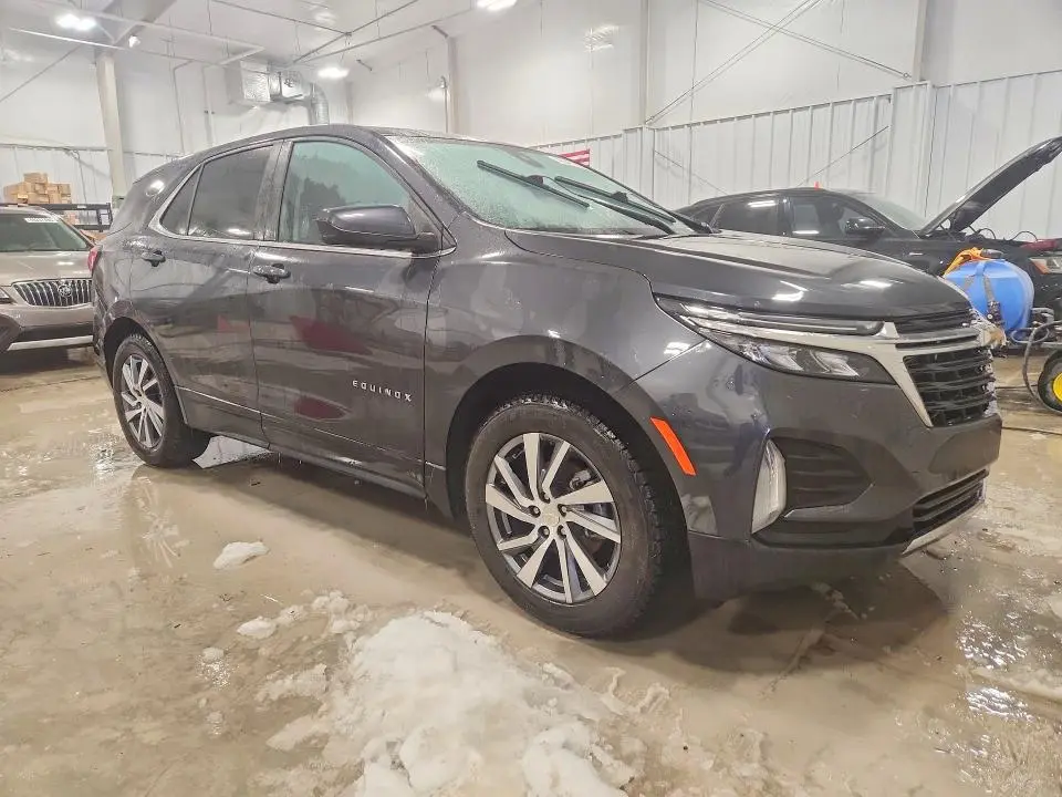 2022 CHEVROLET EQUINOX LT  