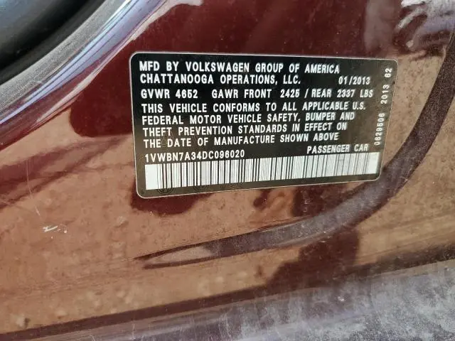 2013 VOLKSWAGEN PASSAT SE  