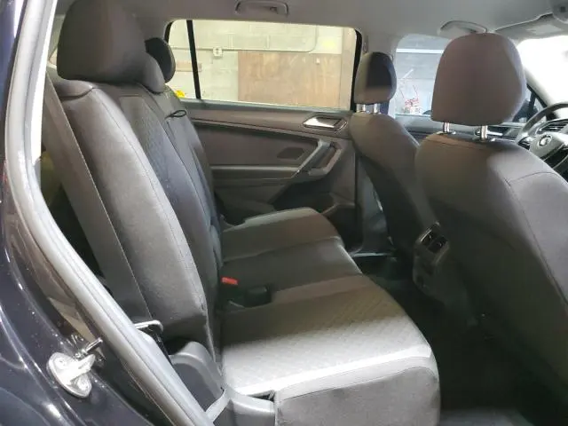 2018 VOLKSWAGEN TIGUAN S  