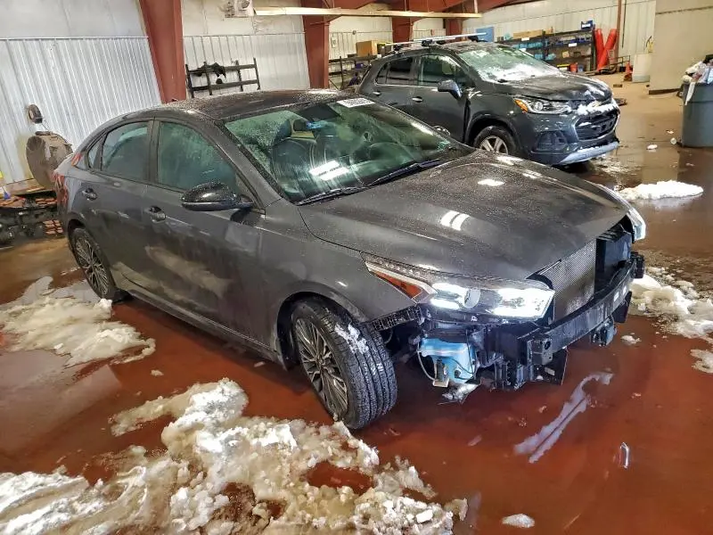 2024 KIA FORTE GT LINE  