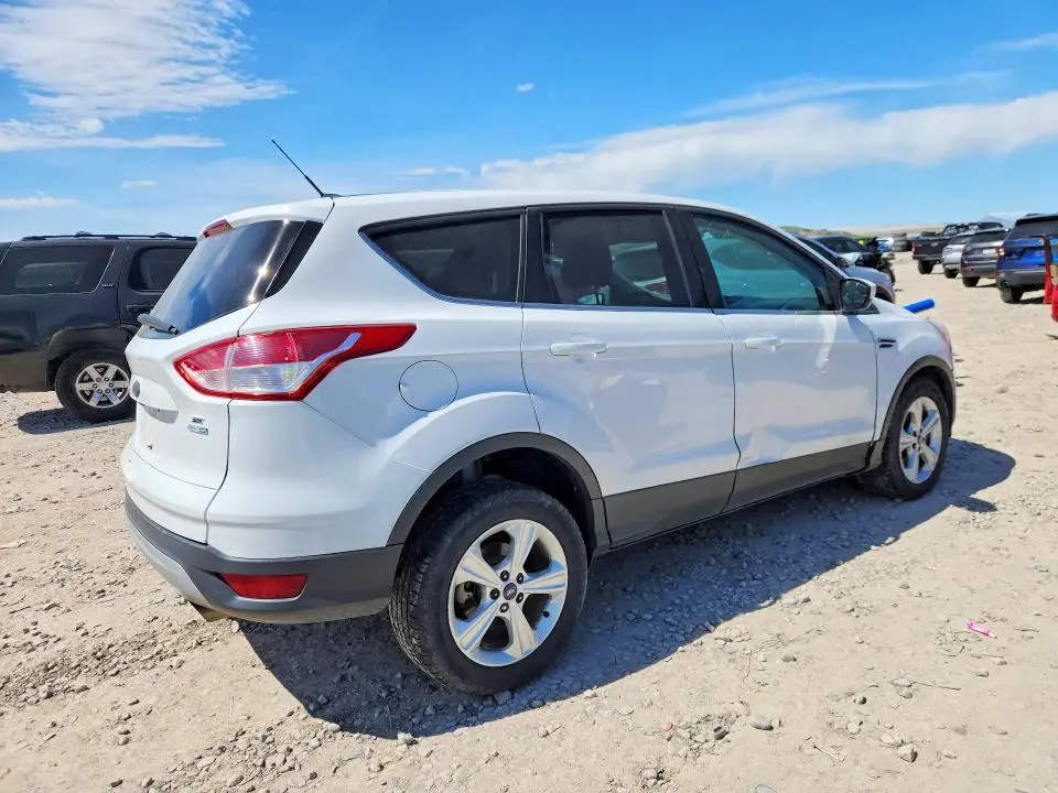 2015 FORD ESCAPE SE  