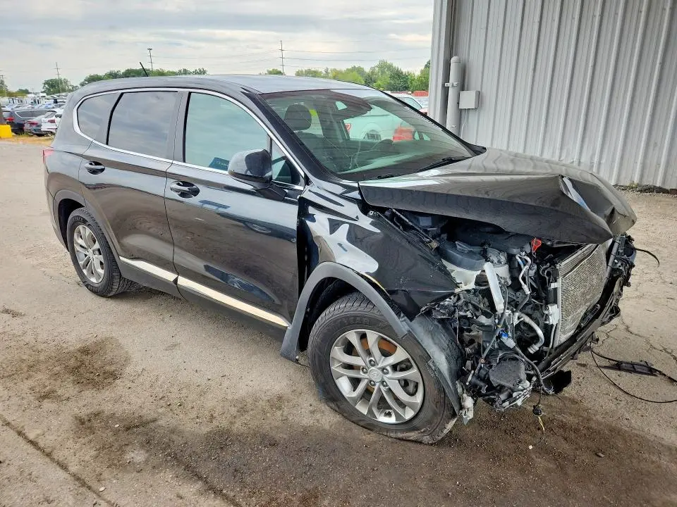 2019 HYUNDAI SANTA FE SE  