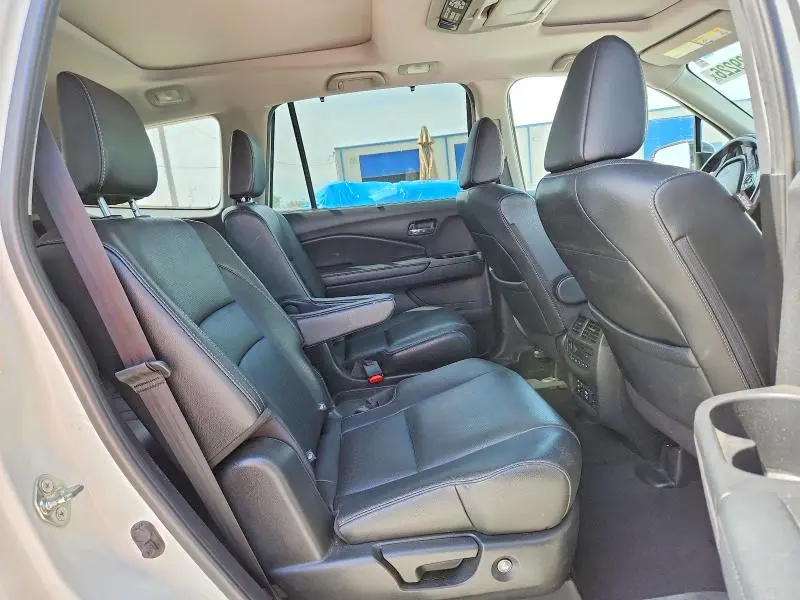 2017 HONDA PILOT ELITE  