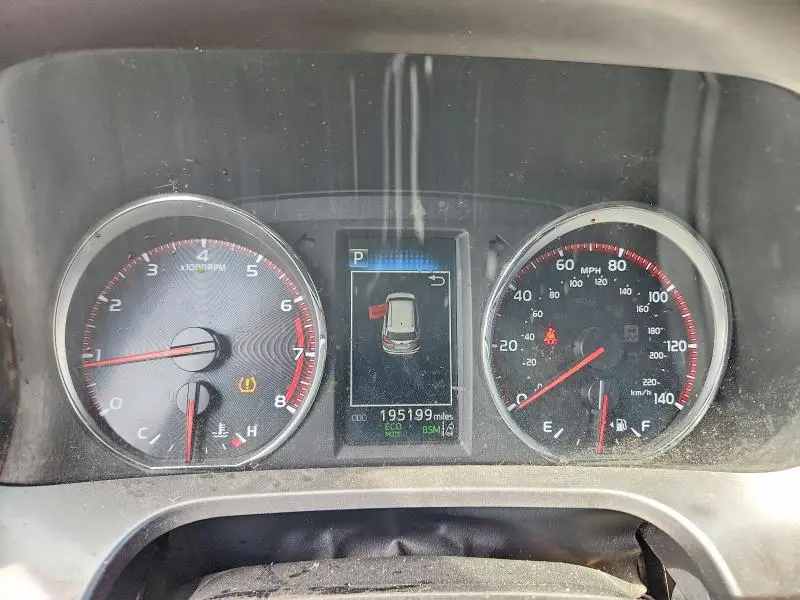 2016 TOYOTA RAV4 SE  