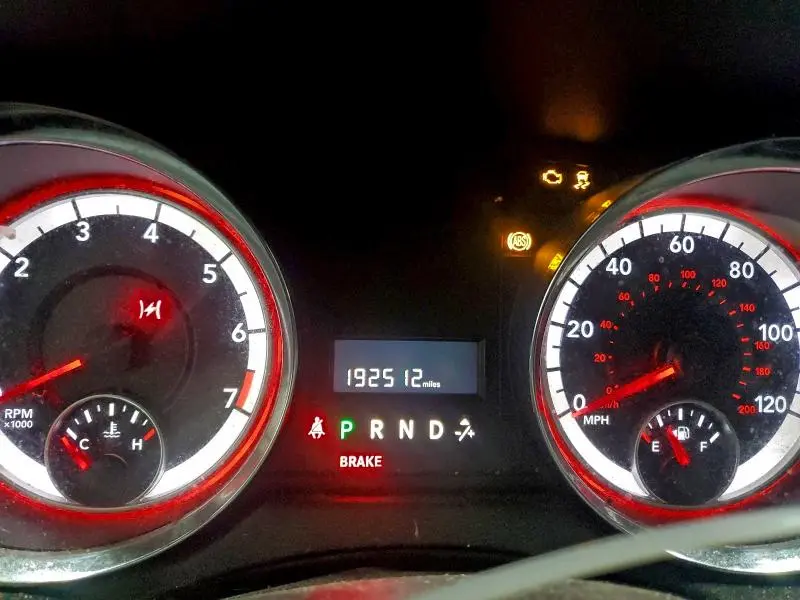 2016 DODGE GRAND CARAVAN SE  