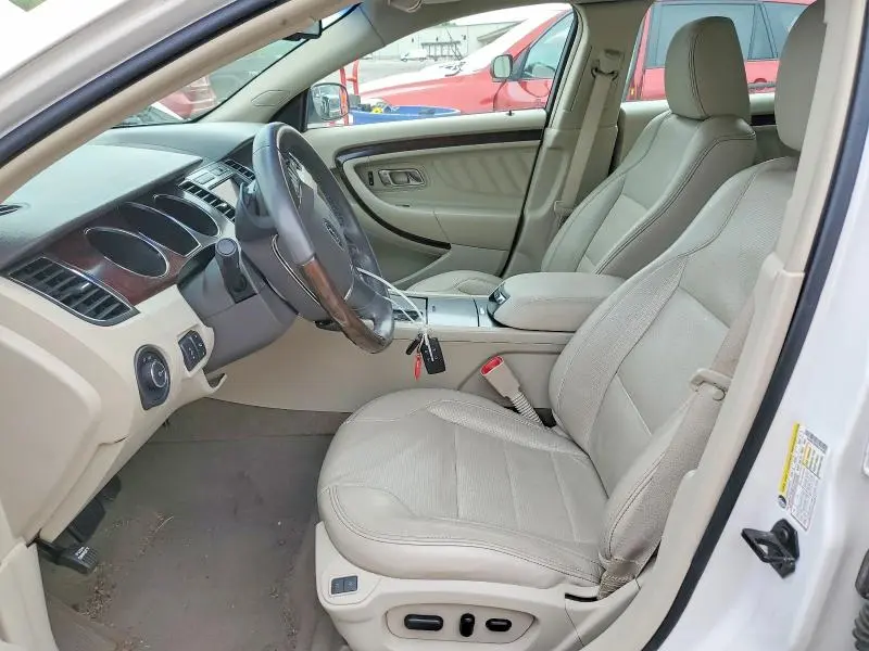 2011 FORD TAURUS LIMITED  