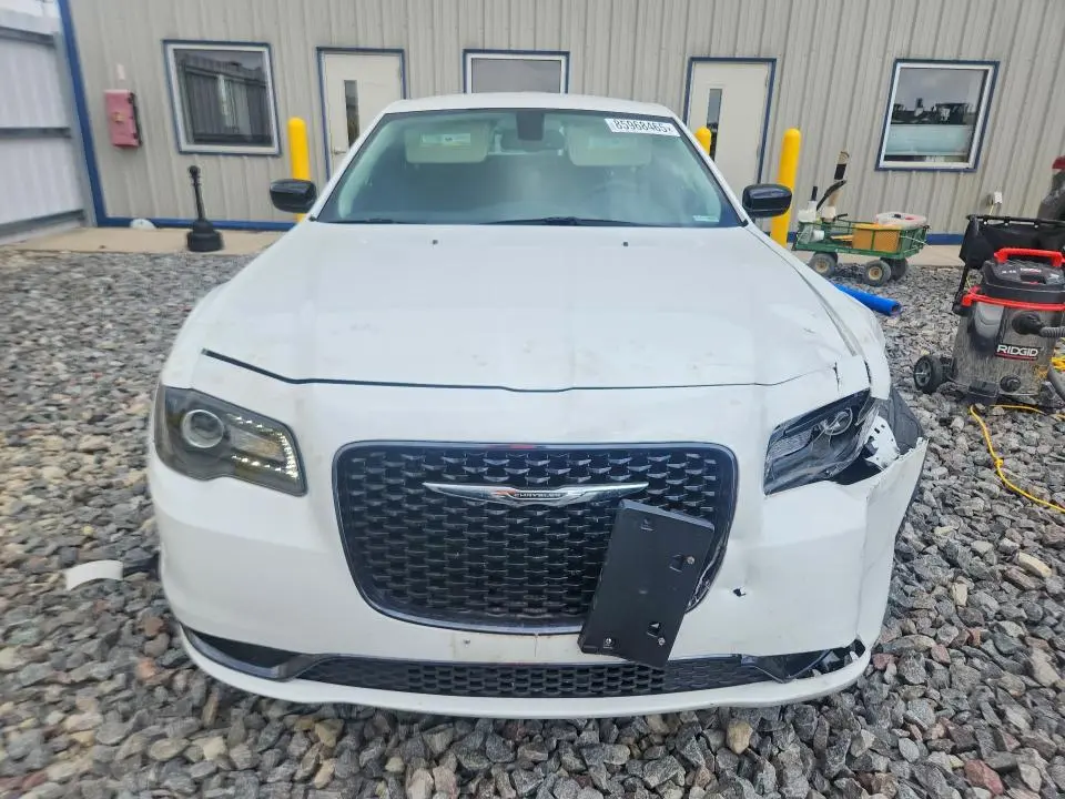 2018 CHRYSLER 300 TOURING  