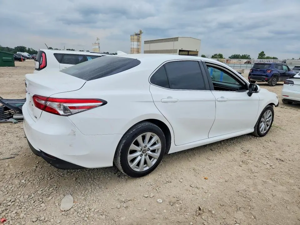 2020 TOYOTA CAMRY LE  
