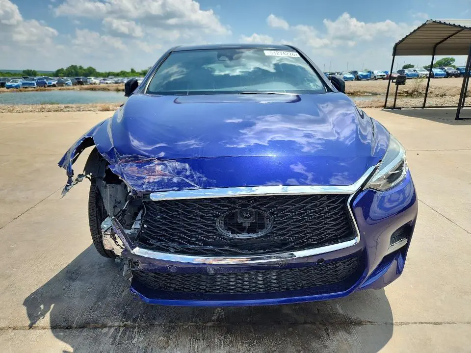 2018 INFINITI QX30 SPORT  