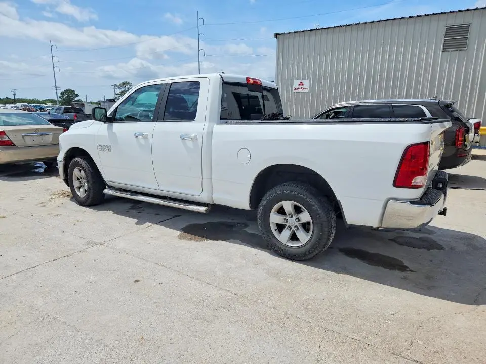 2018 RAM 1500 SLT  