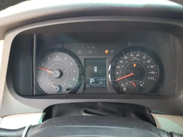 2015 TOYOTA SIENNA LE  