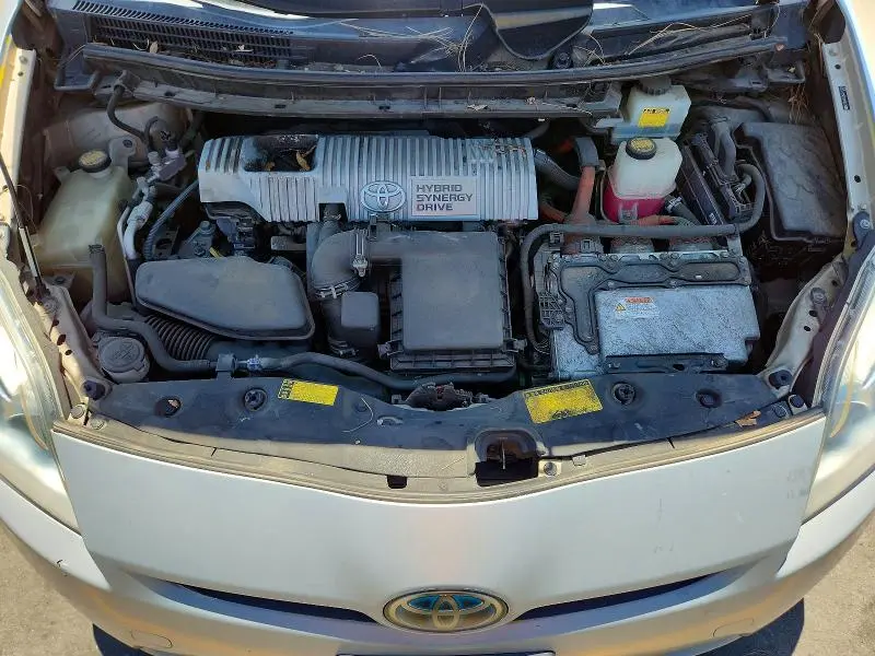2010 TOYOTA PRIUS V  