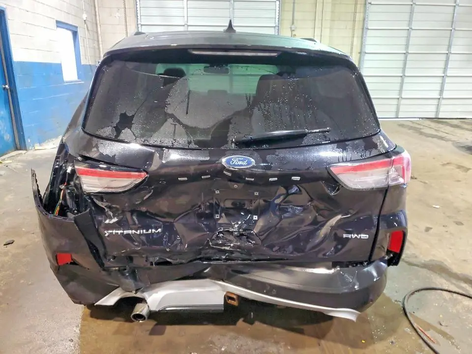 2020 FORD ESCAPE TITANIUM  