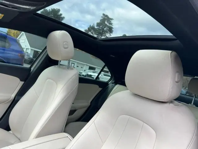 2019 MERCEDES-BENZ A 220 4MATIC  