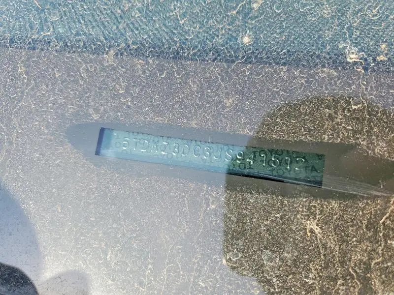 2018 TOYOTA SIENNA LE 8-PASSENGER  