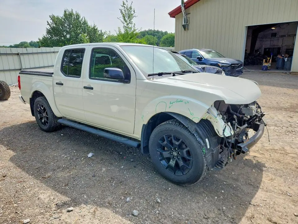 2020 NISSAN FRONTIER SV  