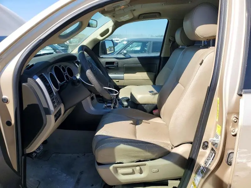 2010 TOYOTA TUNDRA CREWMAX SR5  