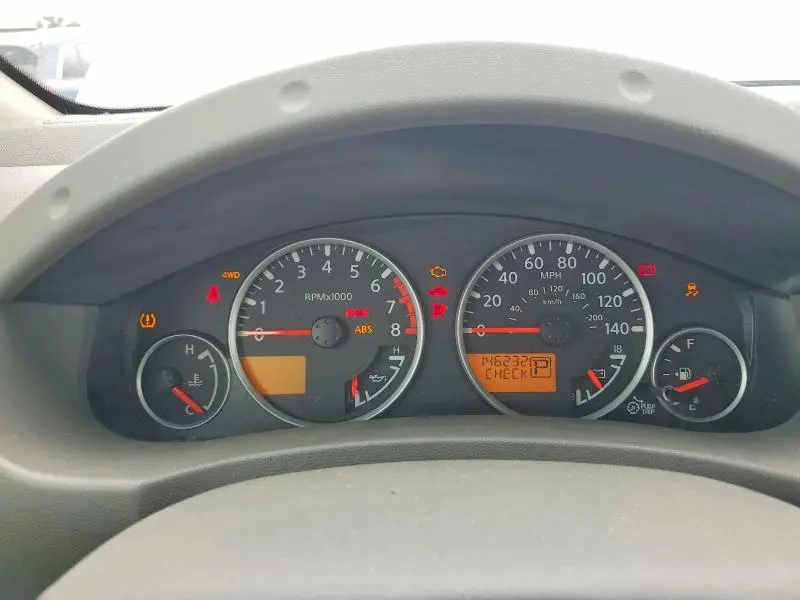 2013 NISSAN FRONTIER S  