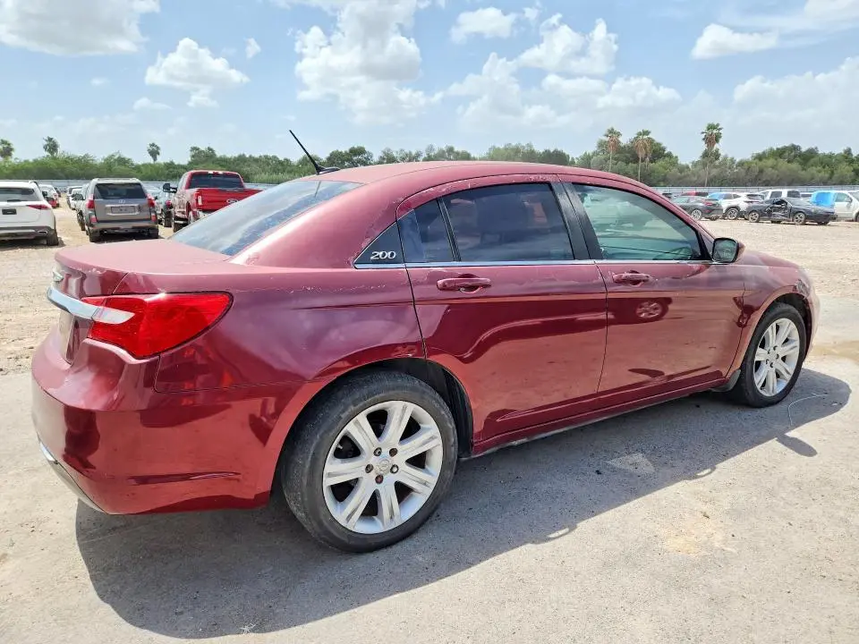 2013 CHRYSLER 200 LX  
