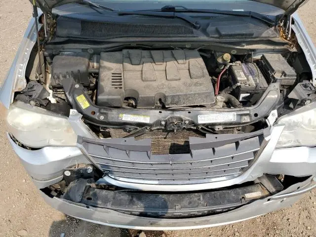 2010 CHRYSLER TOWN & COUNTRY TOURING  