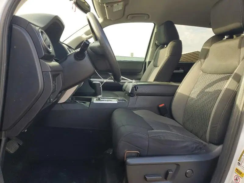2016 TOYOTA TUNDRA CREWMAX SR5  