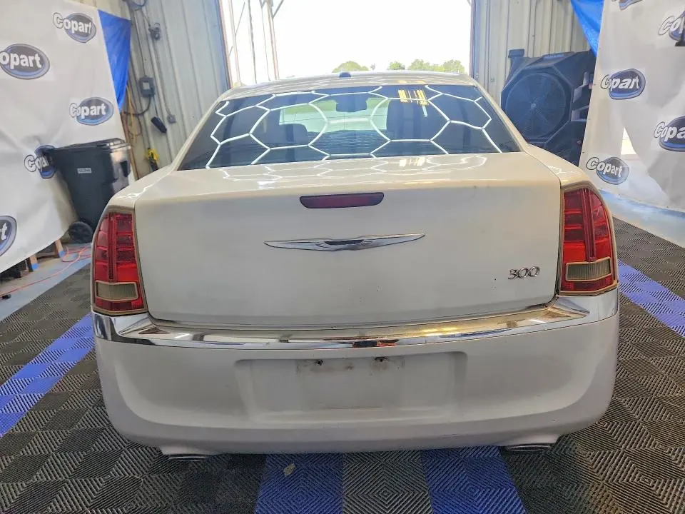2012 CHRYSLER 300   