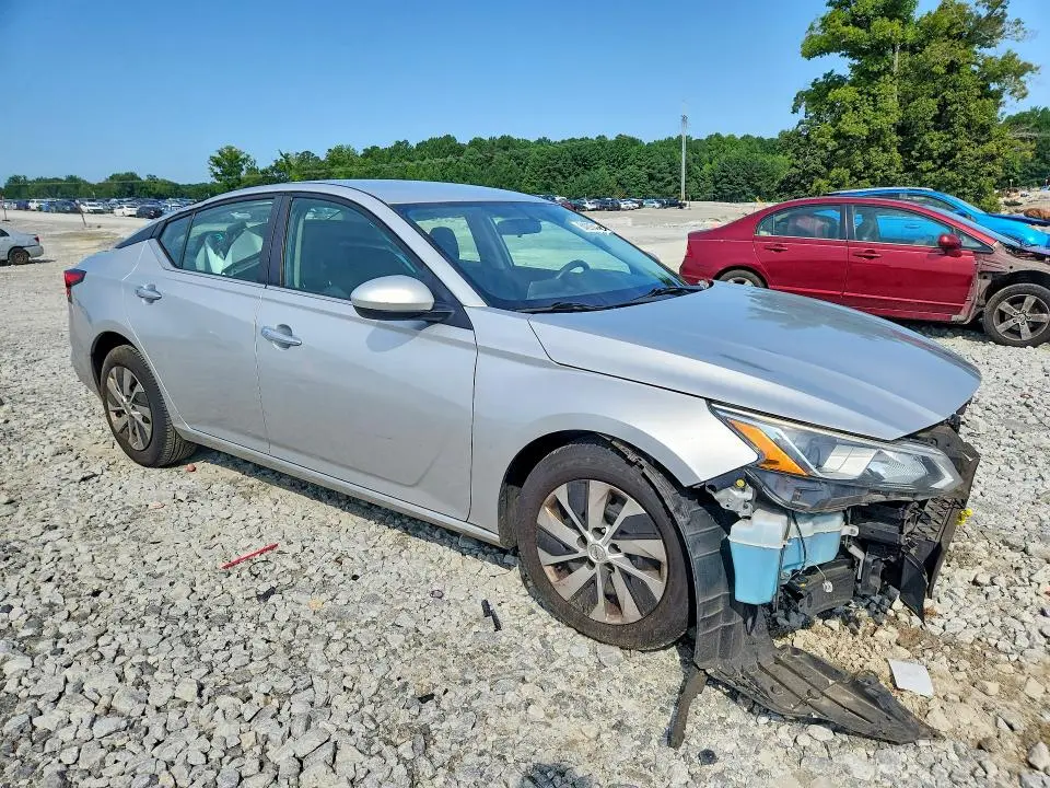 2020 NISSAN ALTIMA S  